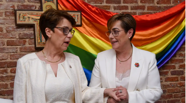 Juani y Ana, pareja de lesbianas católicas